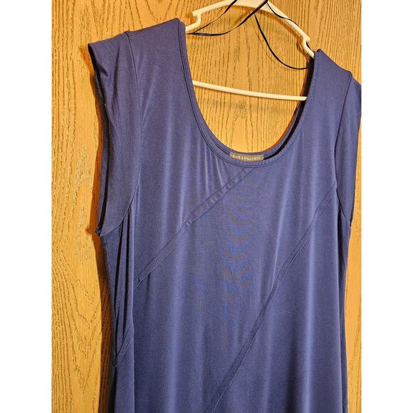 Kate & Mallory XL blue cap sleeved dress. Asymmetrical hem. - Picture 4 of 5
